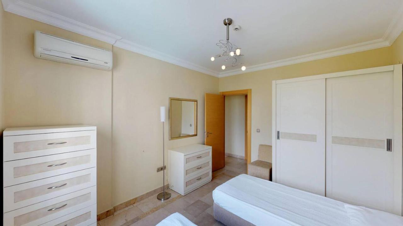 Goldcity Каргисак Екстериор снимка