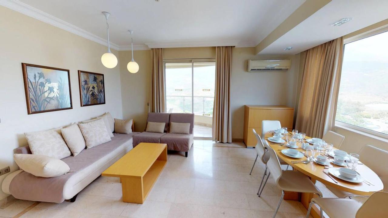 Goldcity Каргисак Екстериор снимка