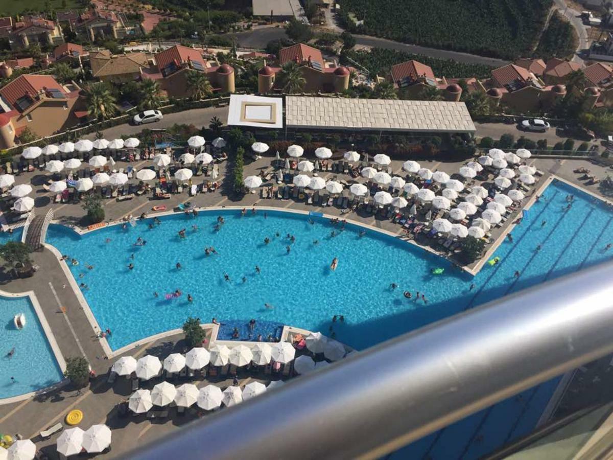 Goldcity Каргисак Екстериор снимка