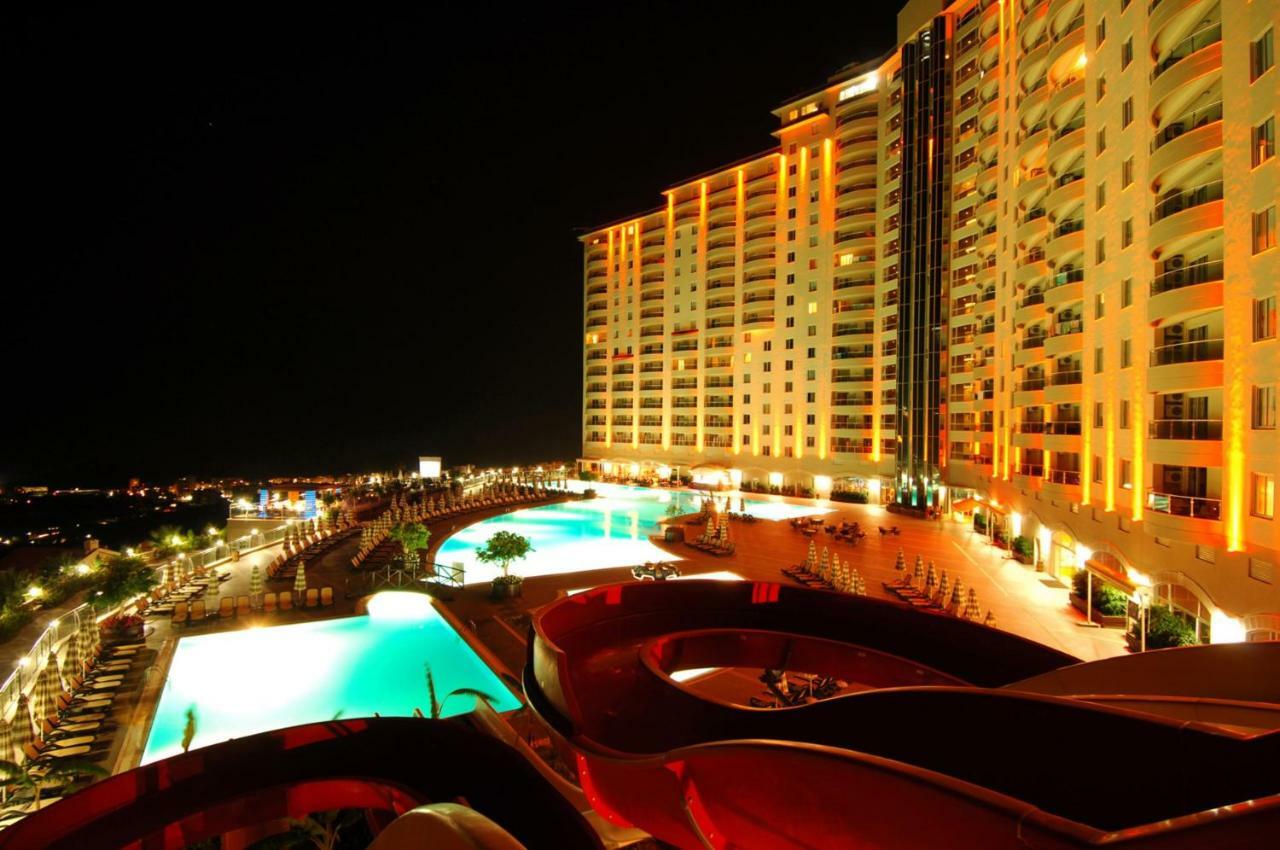Goldcity Каргисак Екстериор снимка